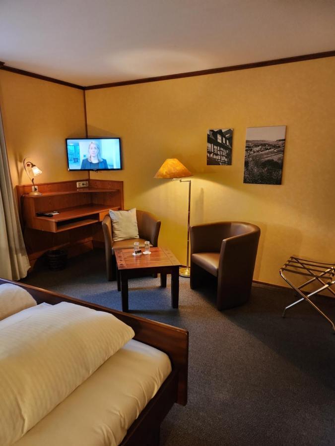 Hotel & Restaurant Sonnenhoefle ซอมเมอร์เฮาเซน ภายนอก รูปภาพ